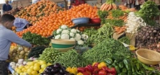 large_fruits-et-legumes-les-prix-flambent-sur-les-marches-algeriens-846c4.jpg